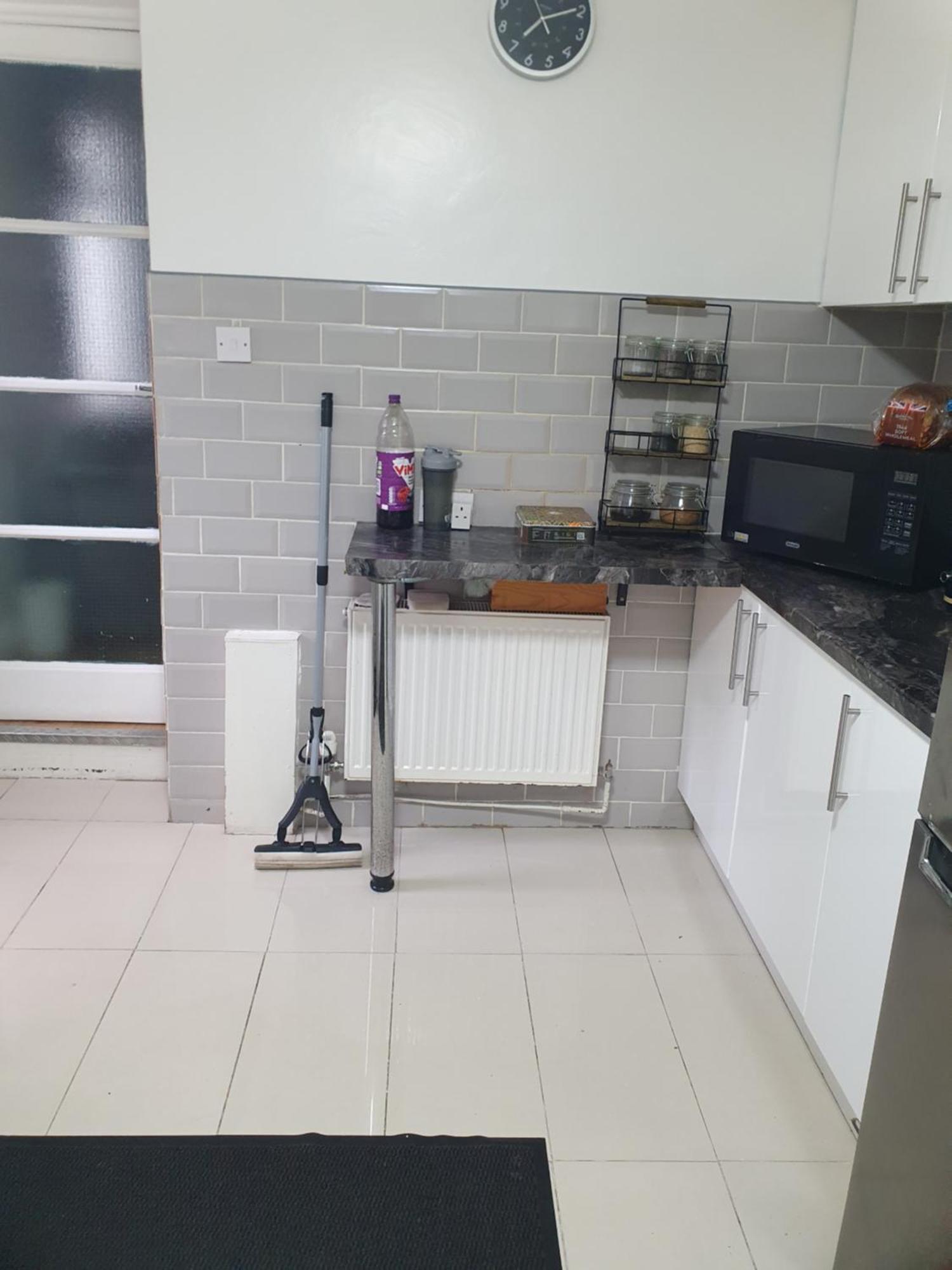 Private Double Room In Кардиф Екстериор снимка
